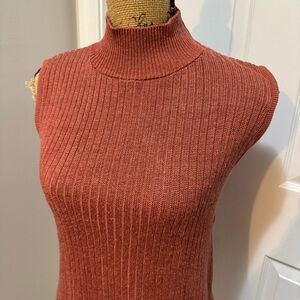 Vintage Turtleneck Sleeveless Sweater